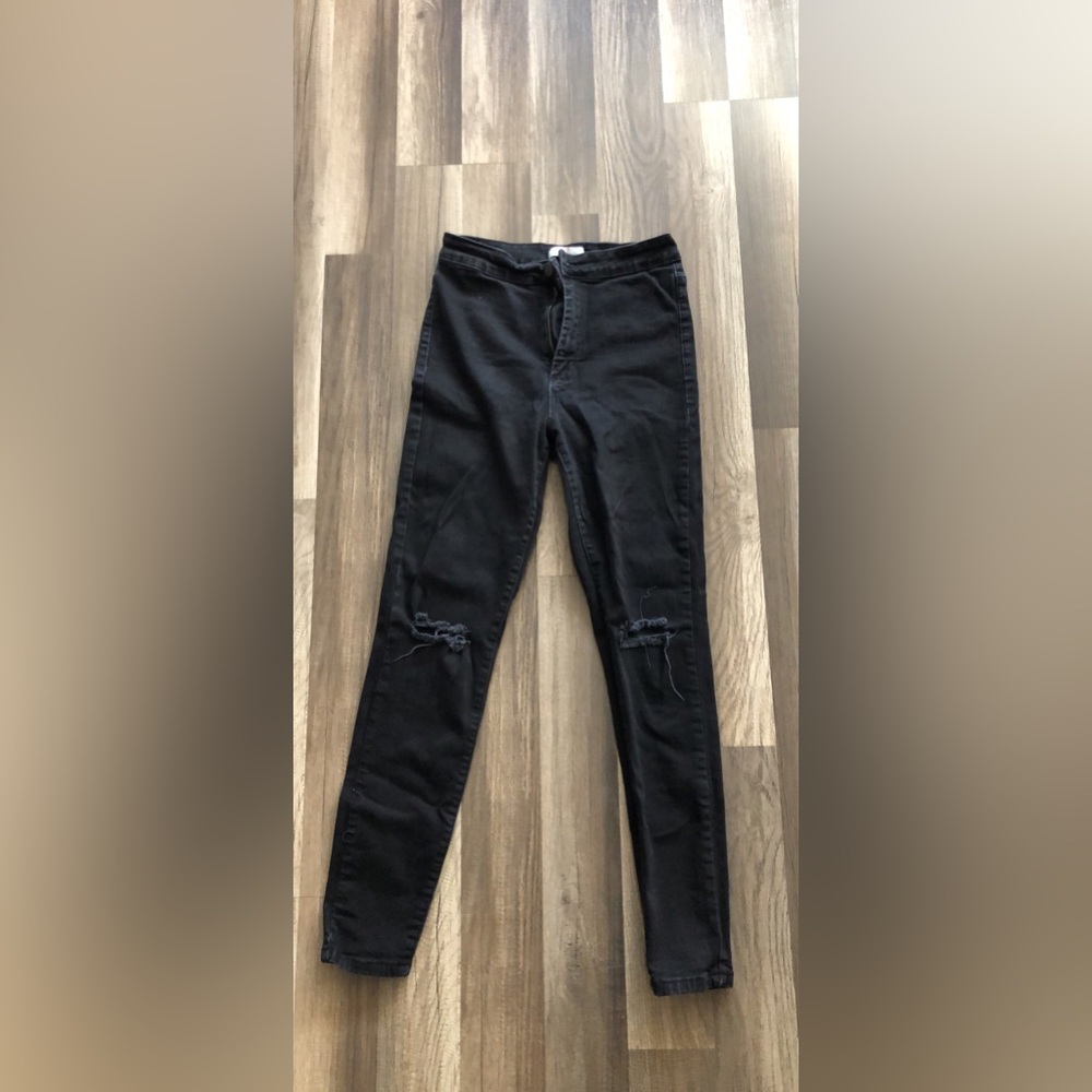 Forever 21 black jeans size 28
